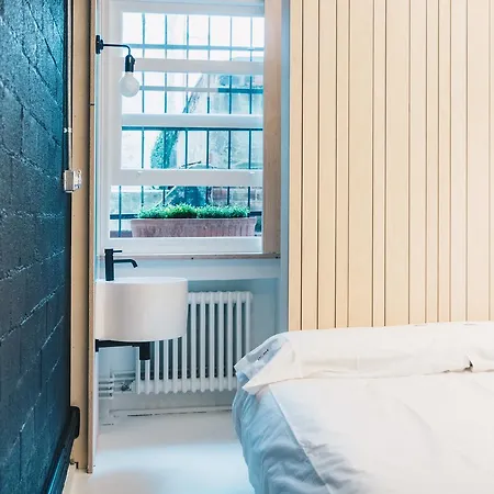 Kaia By People * Μπιλμπάο